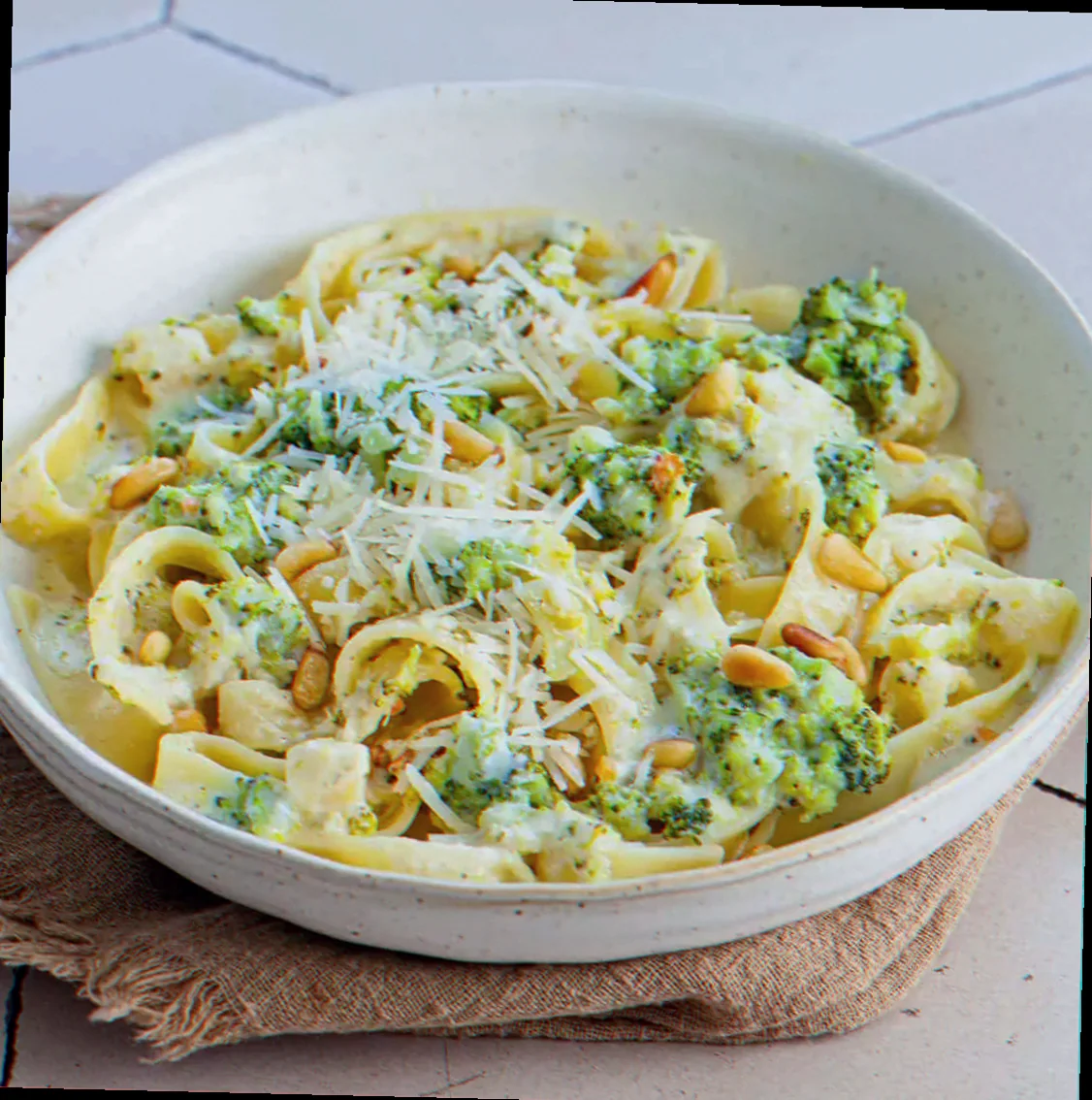 Vegetarisk pasta med brokoli