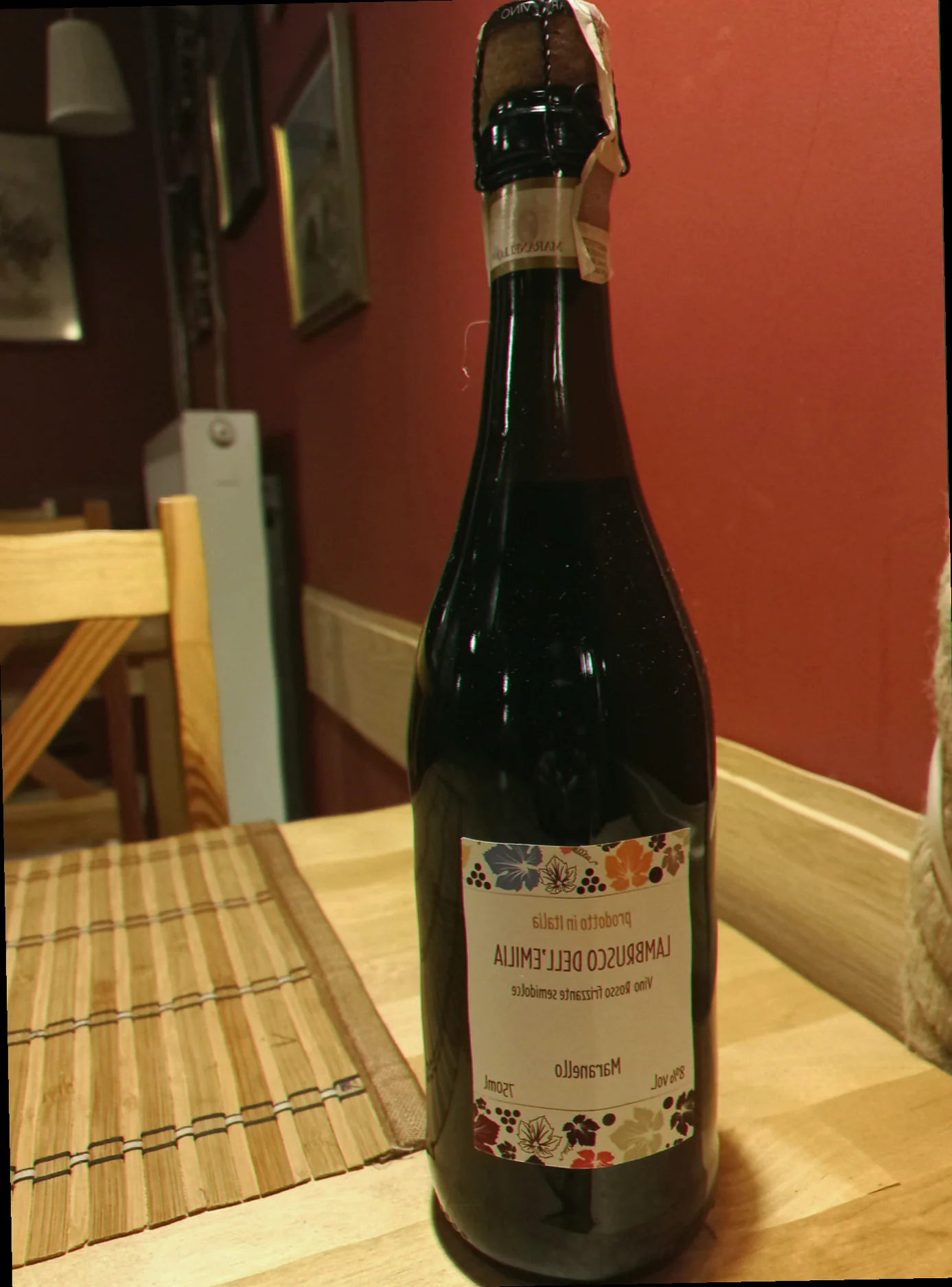 Rød mousserende vin